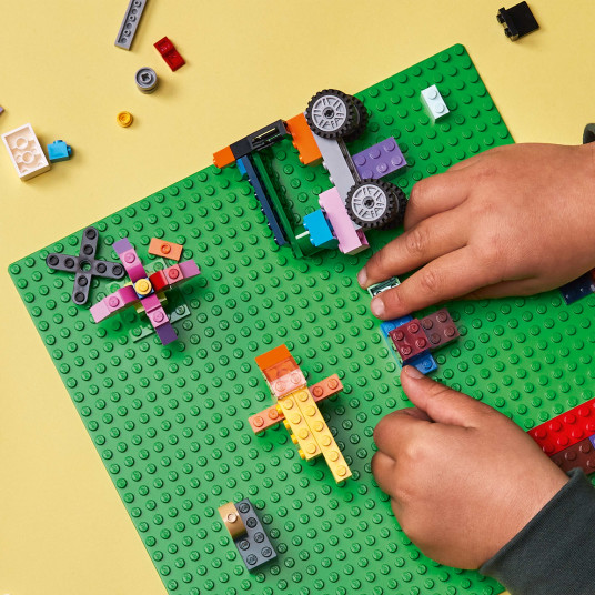 LEGO® 11023 CLASSIC Žalia pagrindo plokštelė