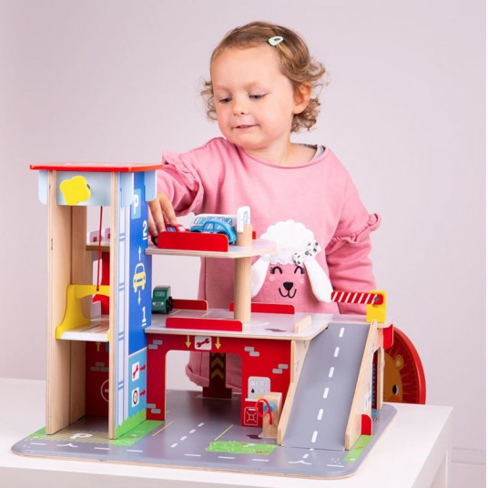 Miesto automobilių garažas "Park&Play" JT153