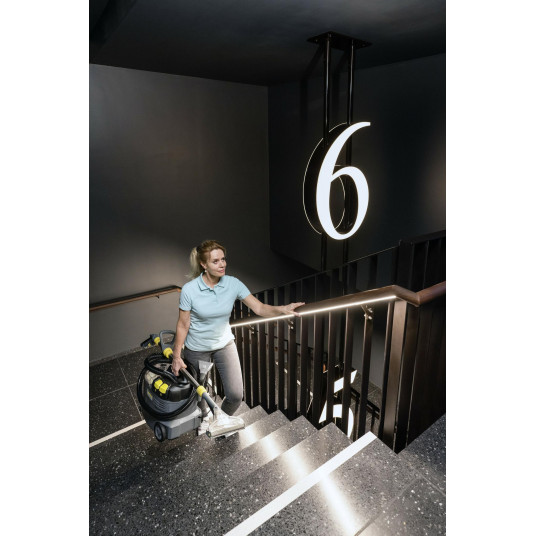 Plaunantis siurblys Karcher Puzzi 8/1 (1.100-240.0)