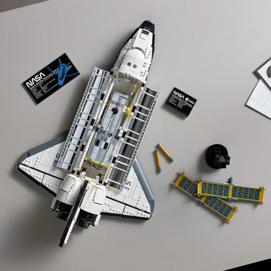 LEGO® 10283 ICONS NASA daugkartinis erdvėlaivis „Discovery“