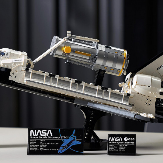 LEGO® 10283 ICONS NASA daugkartinis erdvėlaivis „Discovery“