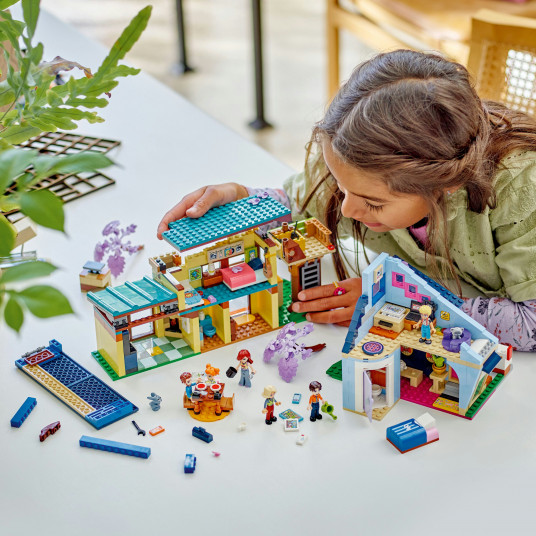 LEGO® 42620 Friends Olio ir Peizlės šeimų namai