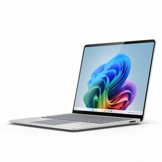 Nešiojamas kompiuteris Microsoft Surface Laptop – Copilot + PC – 13.8” touchscreen – Snapdragon® Plus – 16GB Memory – 256GB SSD – 7th Edition – Platinum ZGJ-00025