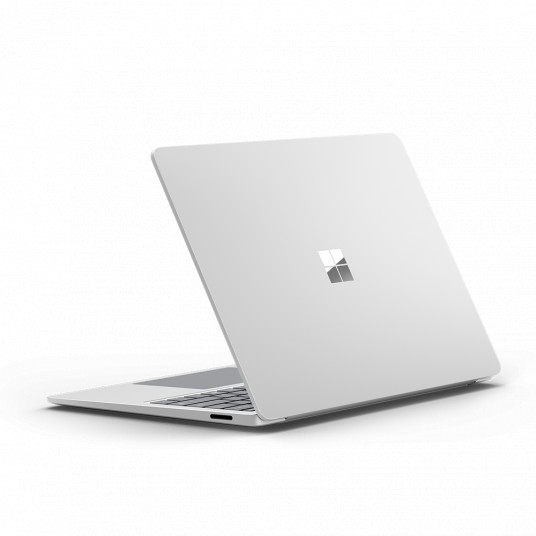 Nešiojamas kompiuteris Microsoft Surface Laptop – Copilot + PC – 13.8” touchscreen – Snapdragon® Plus – 16GB Memory – 256GB SSD – 7th Edition – Platinum ZGJ-00025