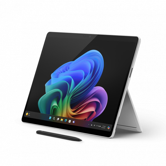 Nešiojamas kompiuteris Microsoft Surface Pro – Copilot + PC – 13” touchscreen – Snapdragon® Plus – 16GB Memory – 256GB SSD – 11th Edition – Platinum