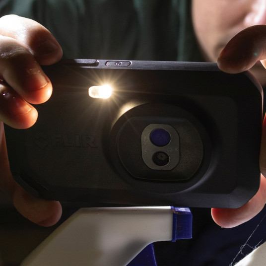 Flir kompaktiška šiluminė kamera C3-X