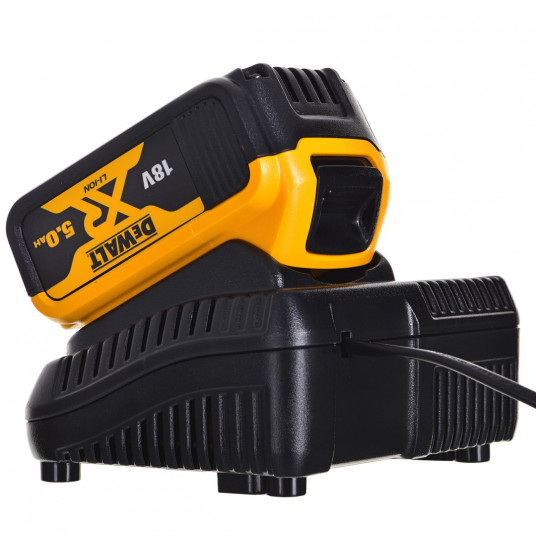 Smūginis veržliaraktis 1/2" 18V 406Nm 2x5.0 DCF921P2T DEWALT