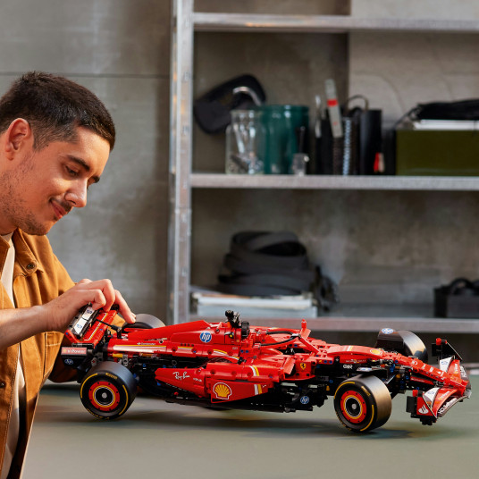 LEGO® 42207 Technic Automobilis Ferrari SF-24 F1