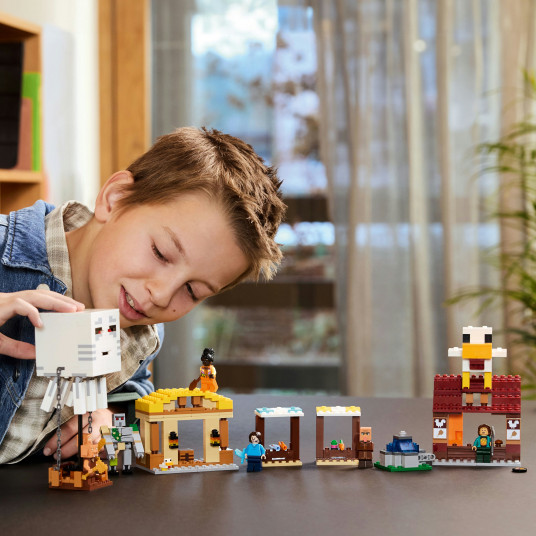 LEGO® 21273 Minecraft® Gastas balionas ir kaimo užpuolimas