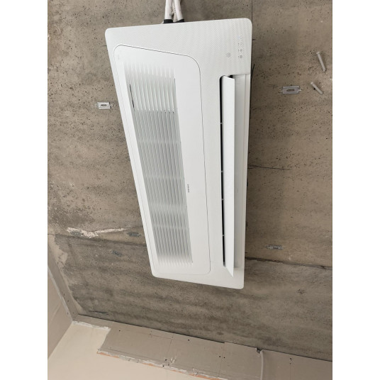 SAMSUNG BEVĖJĖS Windfree™ S2 vienkryptės kasetės tipo 3.5/4.0 kW šilumos siurblio oras oras komplektas