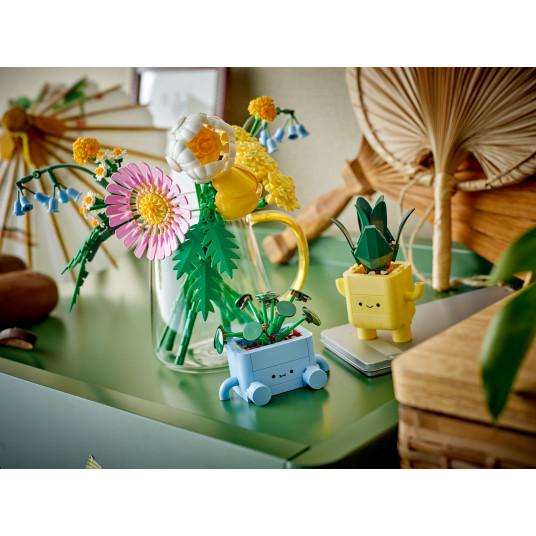 „LEGO® 10349 Botanicals“ linksmi augalai