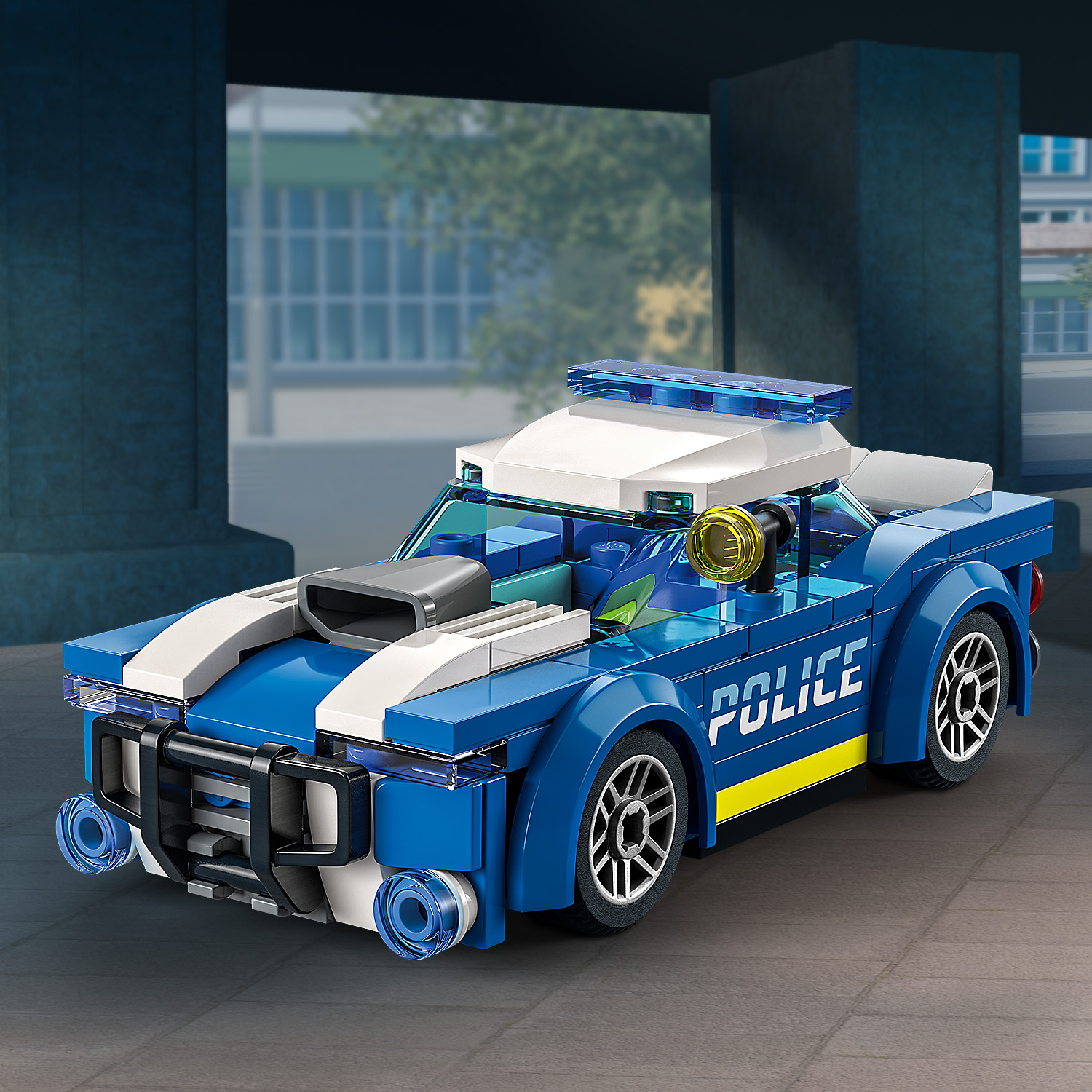 Sportiškas patrulių automobilis